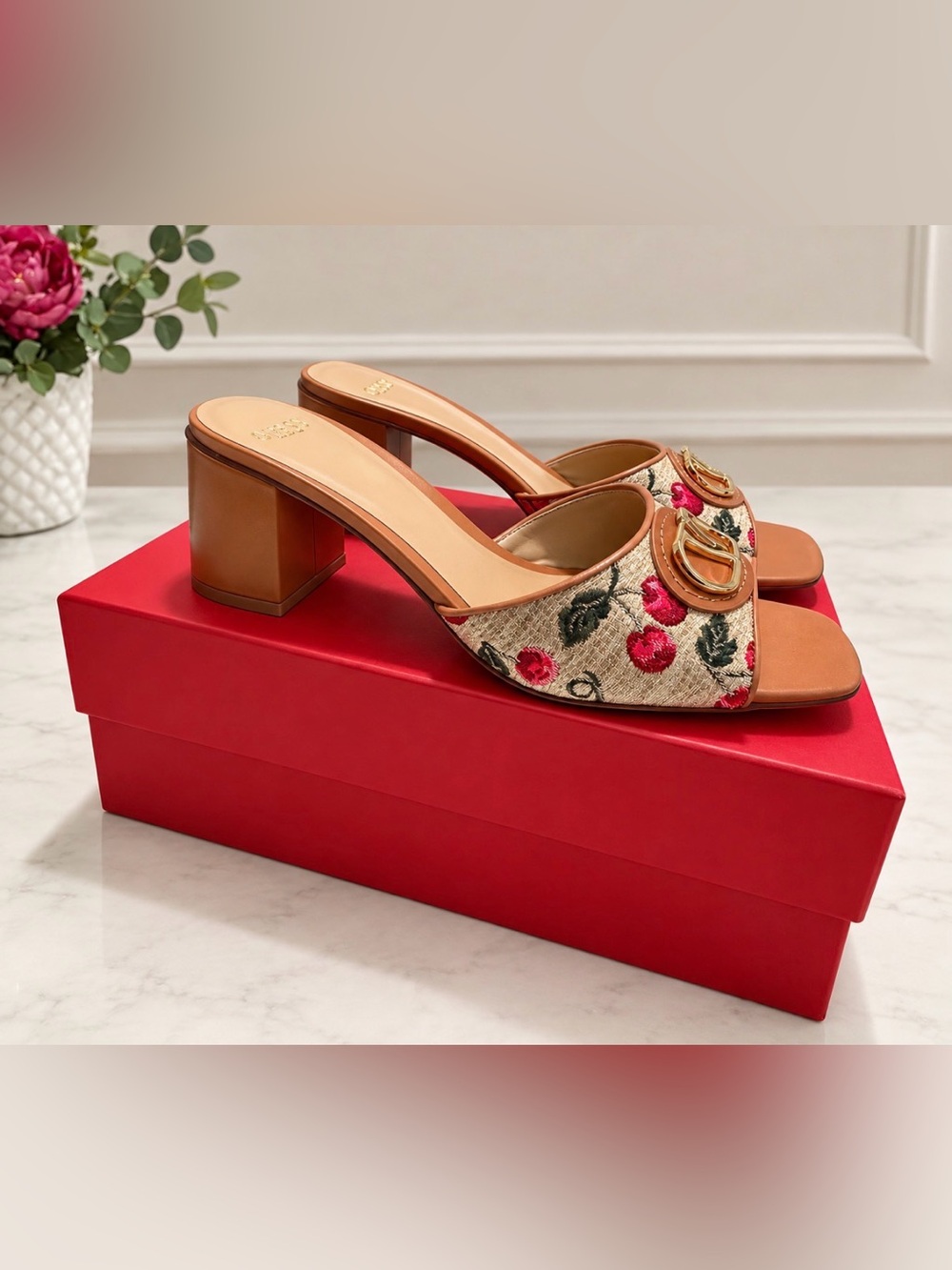 Valentino VLogo Signature Slide 60mm